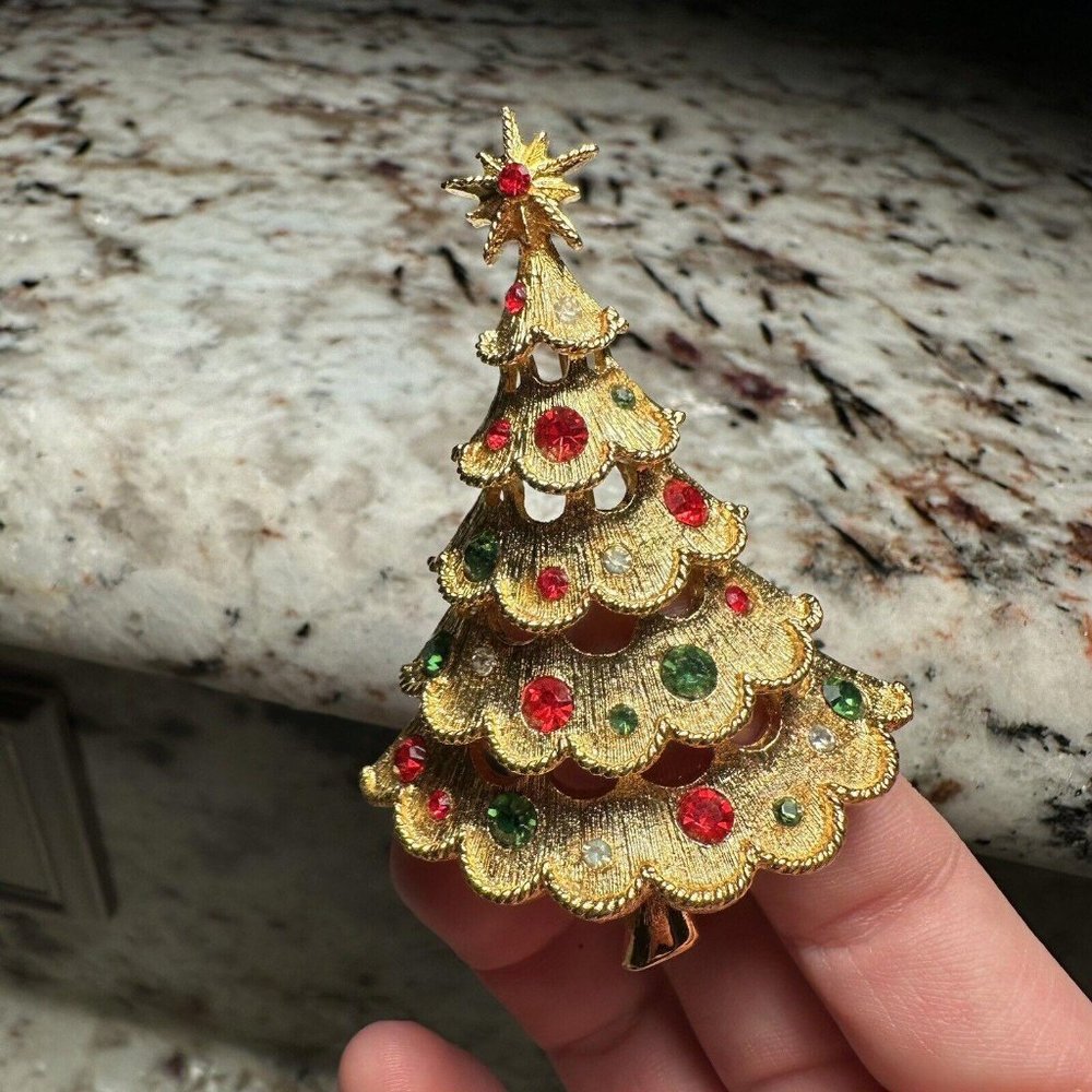 Signed COREL Multi Color Rhinestone Christmas Tree Pin Brooch Gold Tone - Picture 3 of 10